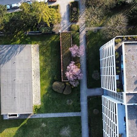 Apartment Mit Balkon Und Privatparkplatz Augsburg Exterior photo