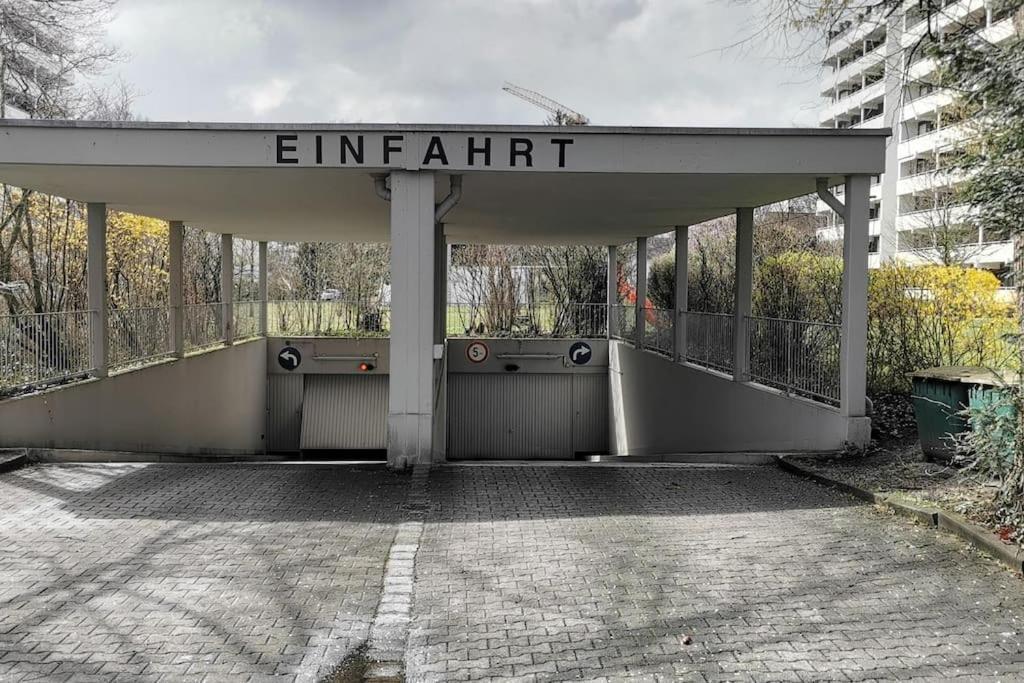 Apartment Mit Balkon Und Privatparkplatz Augsburg Exterior photo