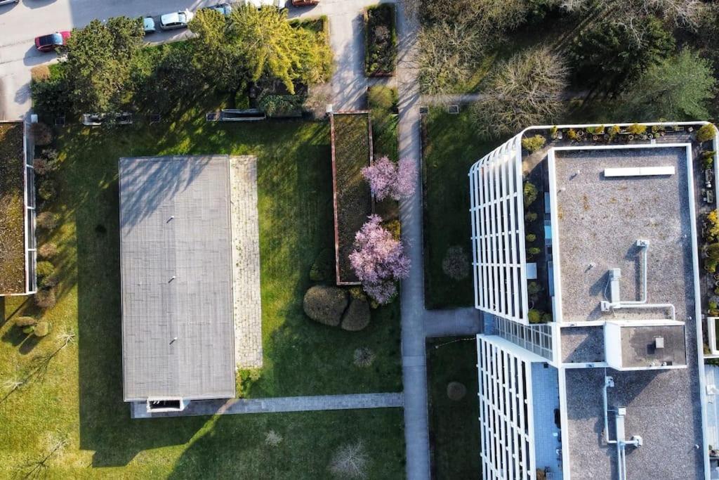 Apartment Mit Balkon Und Privatparkplatz Augsburg Exterior photo